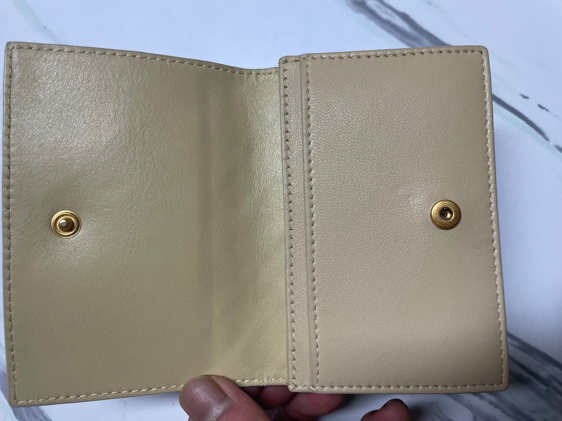 보테가베네타 인트레치아토 지갑 상품이미지4