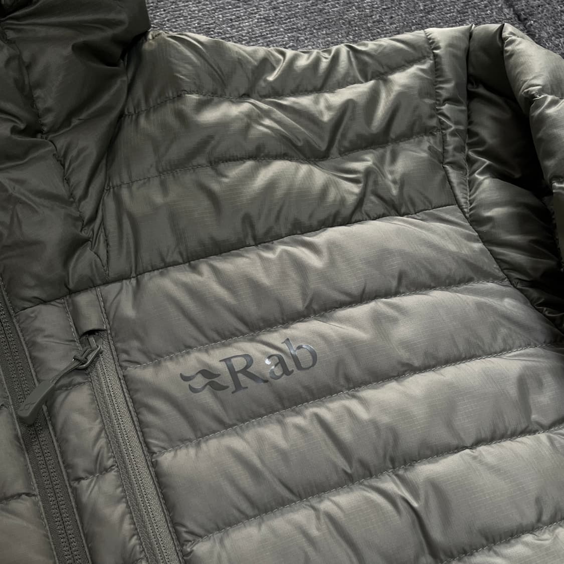 랩 마이크로알파인 라이트카키 스톤 라지 상품이미지2