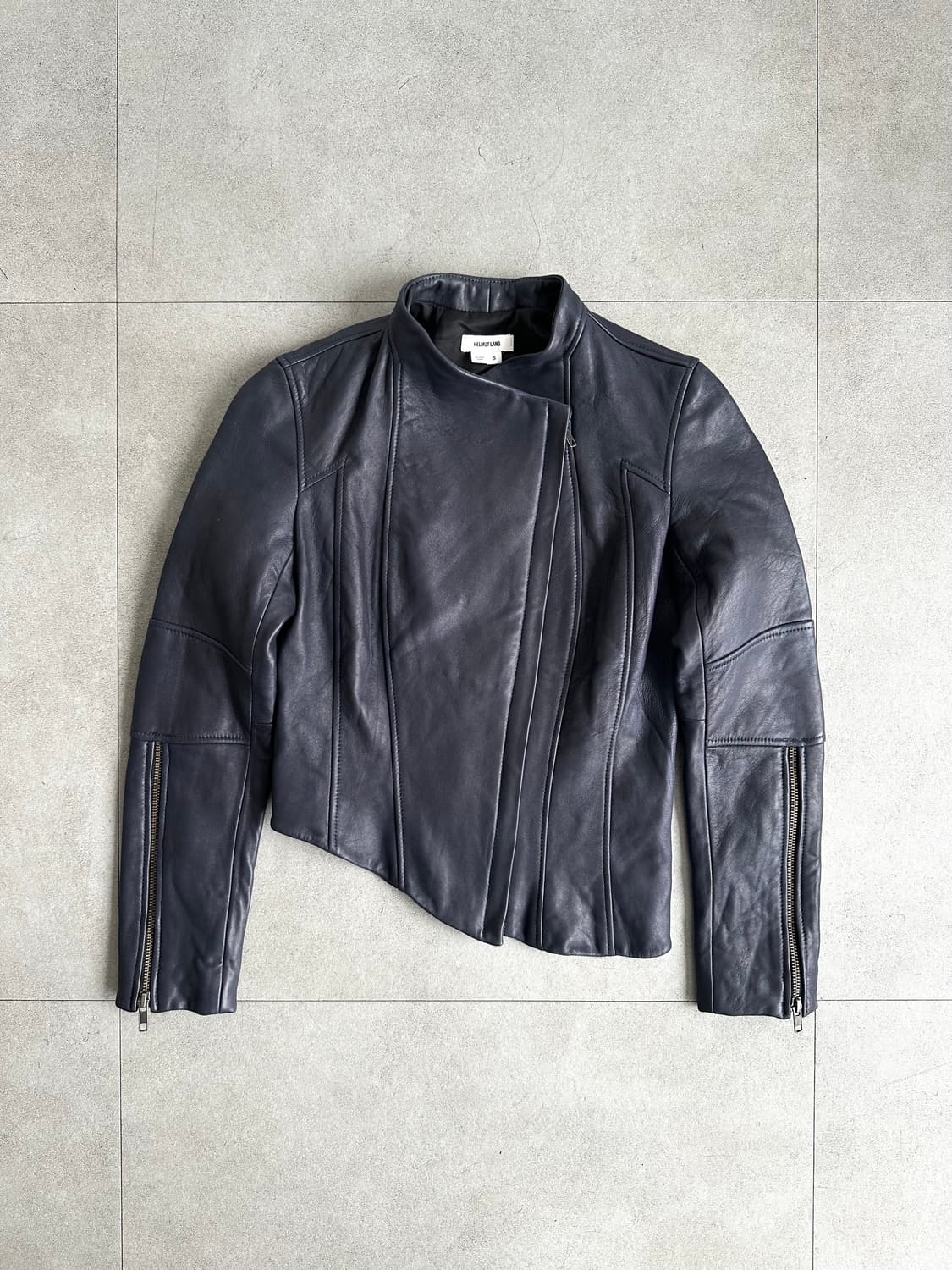 헬무트랭 램스킨 레더 사선지퍼 크롭 자켓 상품이미지1