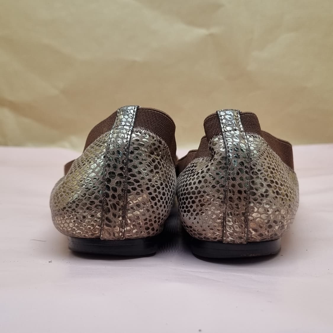 토리버치 뱀피 여성플랫슈즈 245 상품이미지4