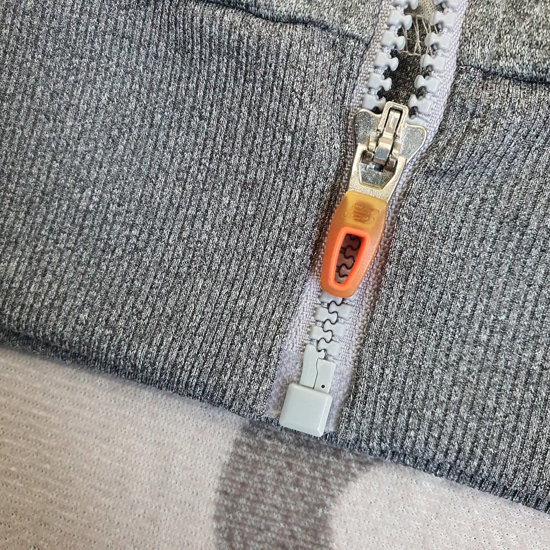 뉴발란스 간절기 집업자켓 공용95 상품이미지4