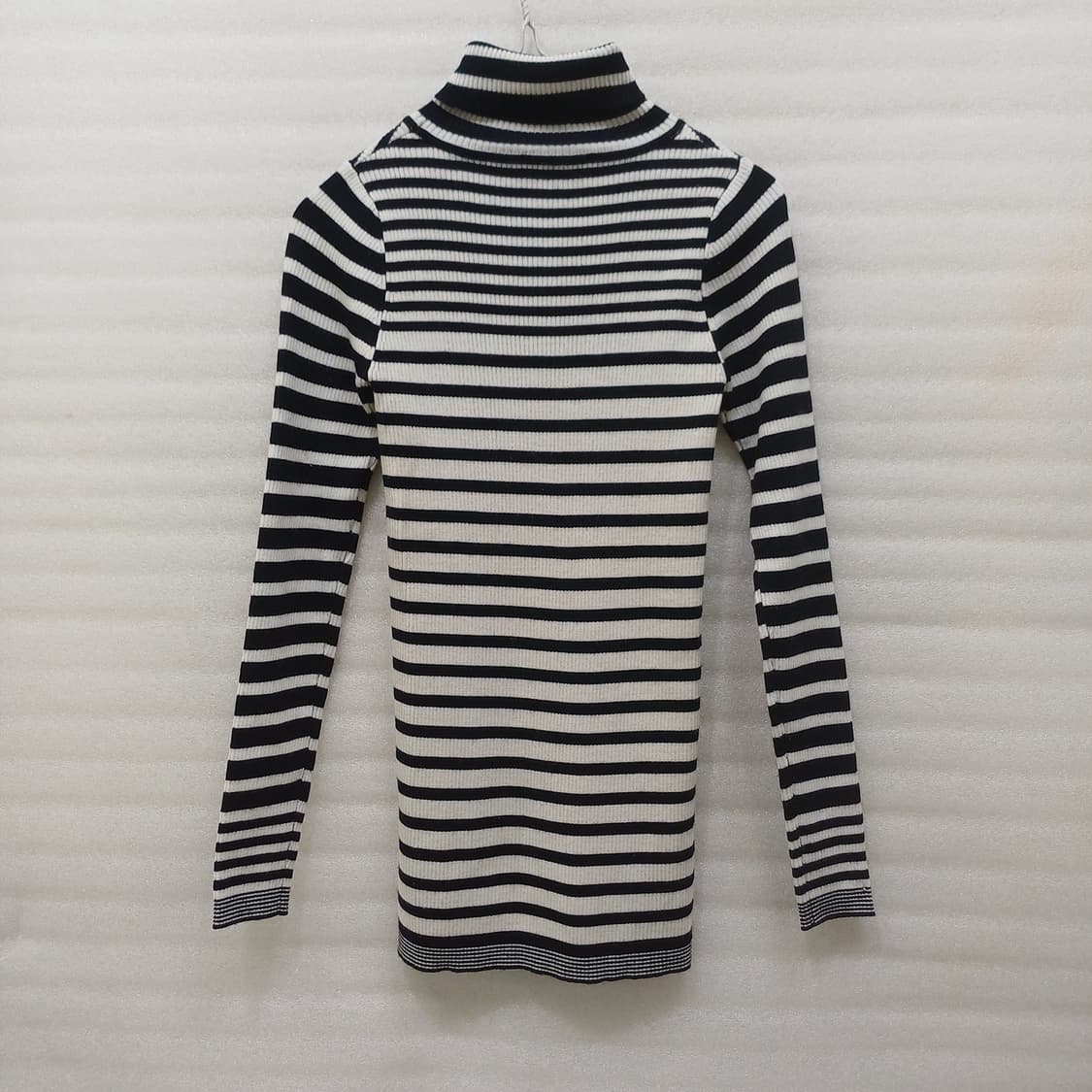 산드로 이너 목폴라 골지 니트 블랙 단가라 여성 XS S 사랑봉봉 상품이미지2