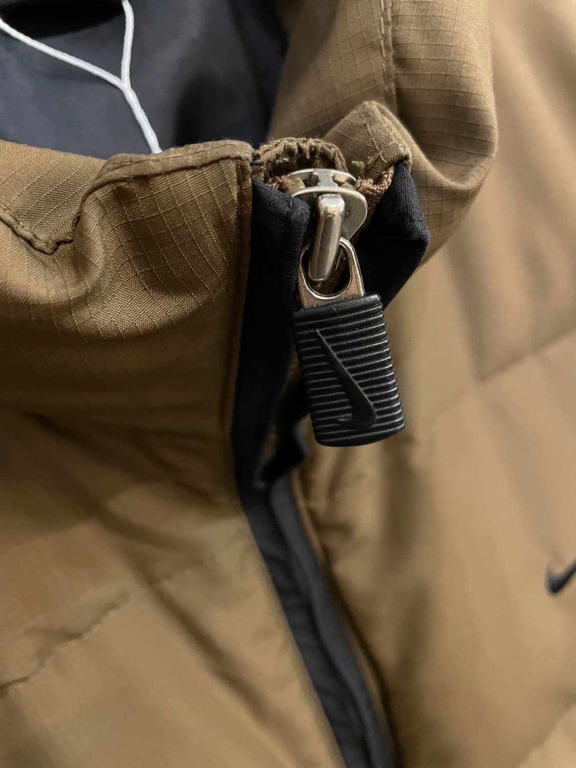 나이키 뉴챔프 브라운 숏패딩 상품이미지4