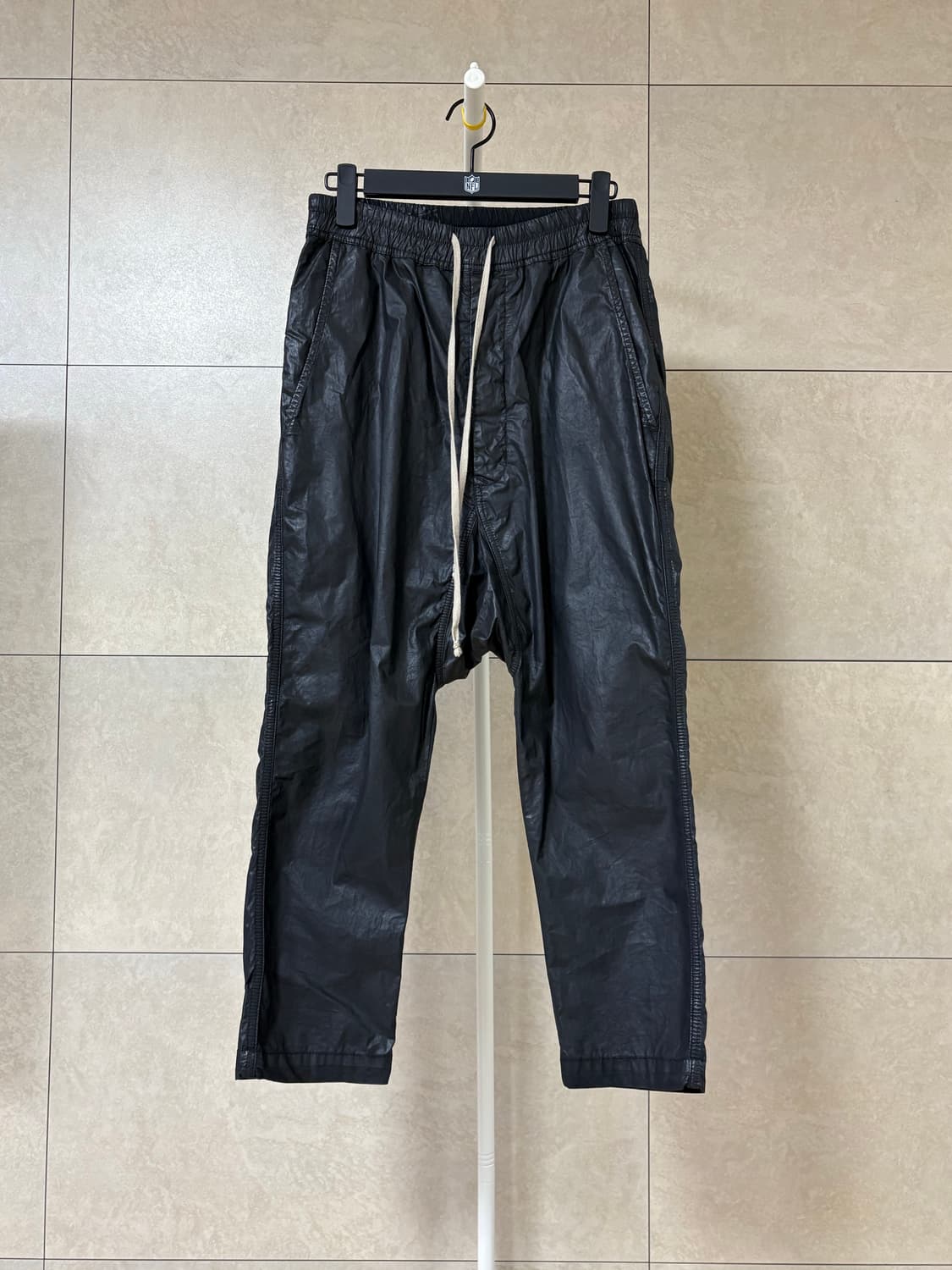 릭오웬스 코팅 드로스트링 상품이미지1