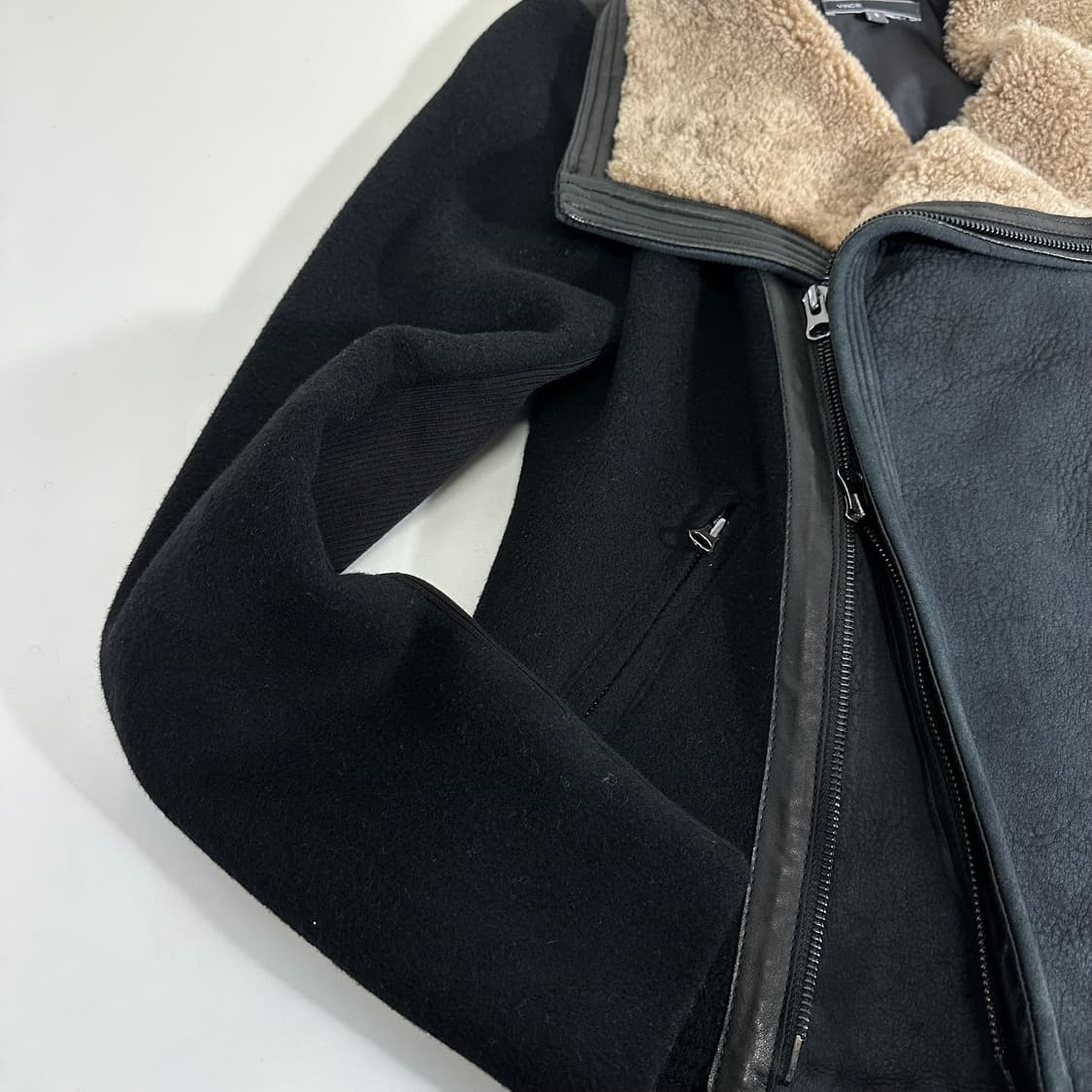 우먼S 빈스 VINCE 블랙 퍼카라 울자켓 상품이미지2