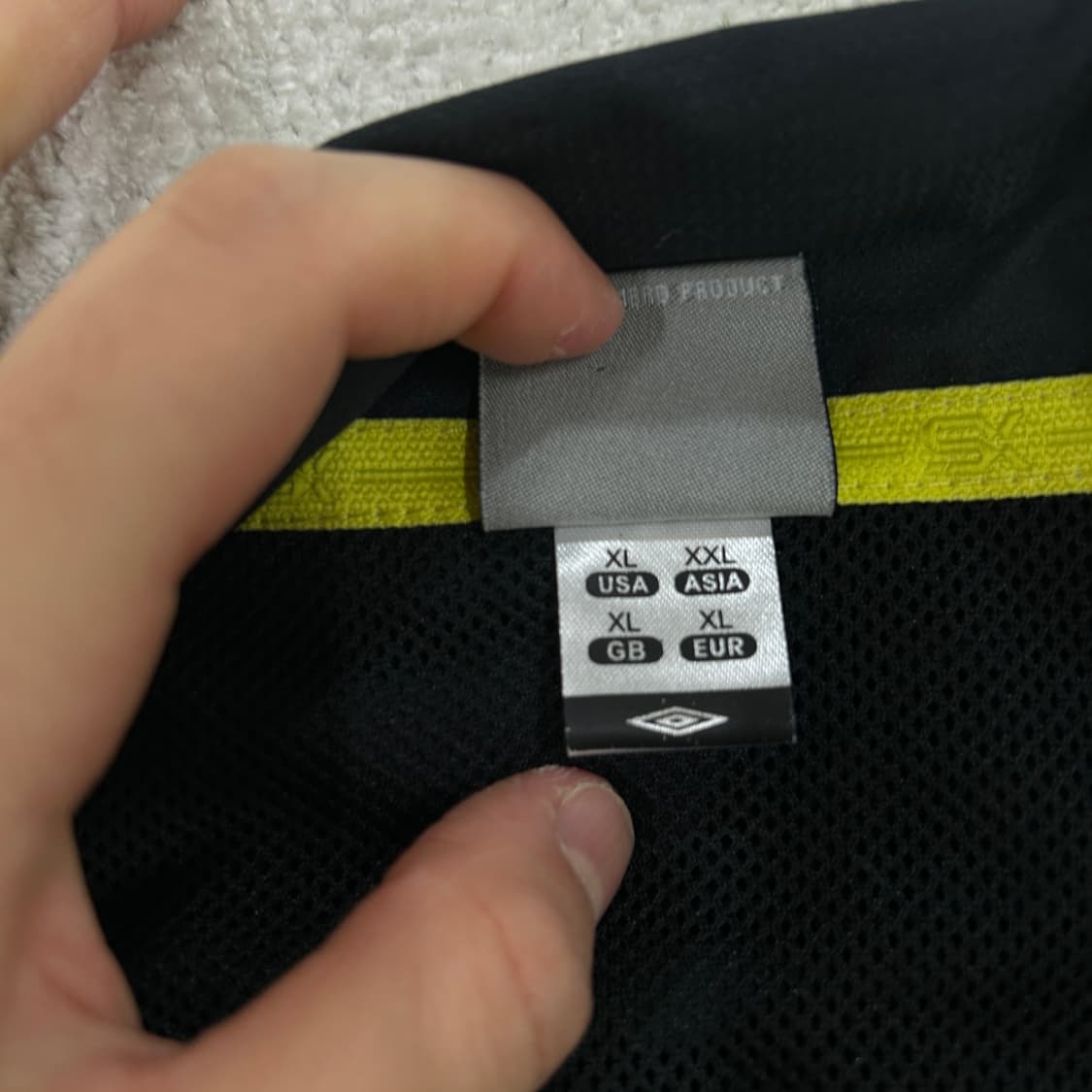 엄브로 블랙 바람막이 점퍼 L 상품이미지3