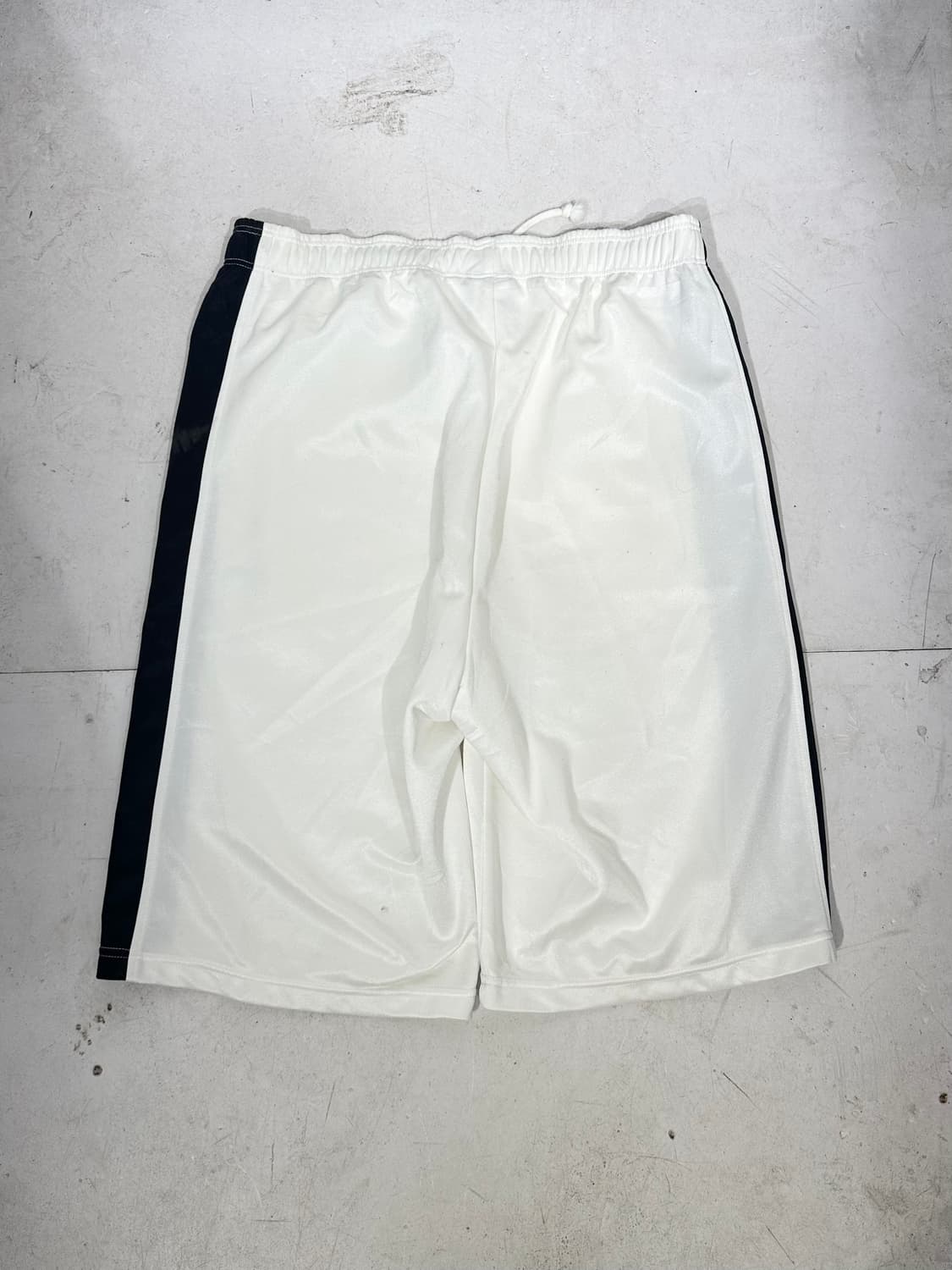 아디다스 화이트 블랙 사이드 라인 버뮤다 반바지 트레이닝 팬츠 L 상품이미지5