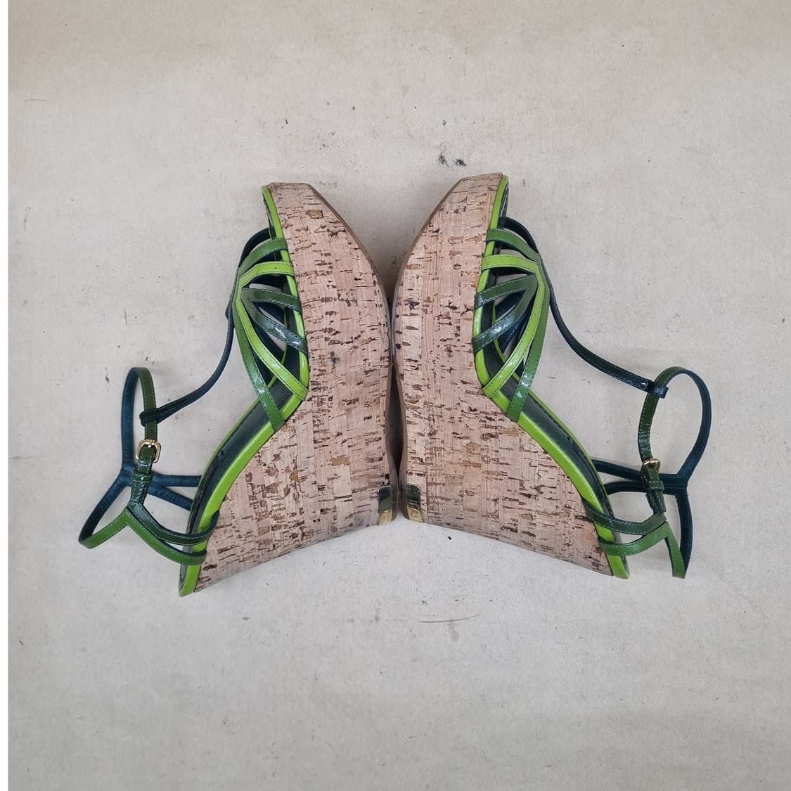 루이비통 여성 웨지샌들220 굽12 상품이미지5