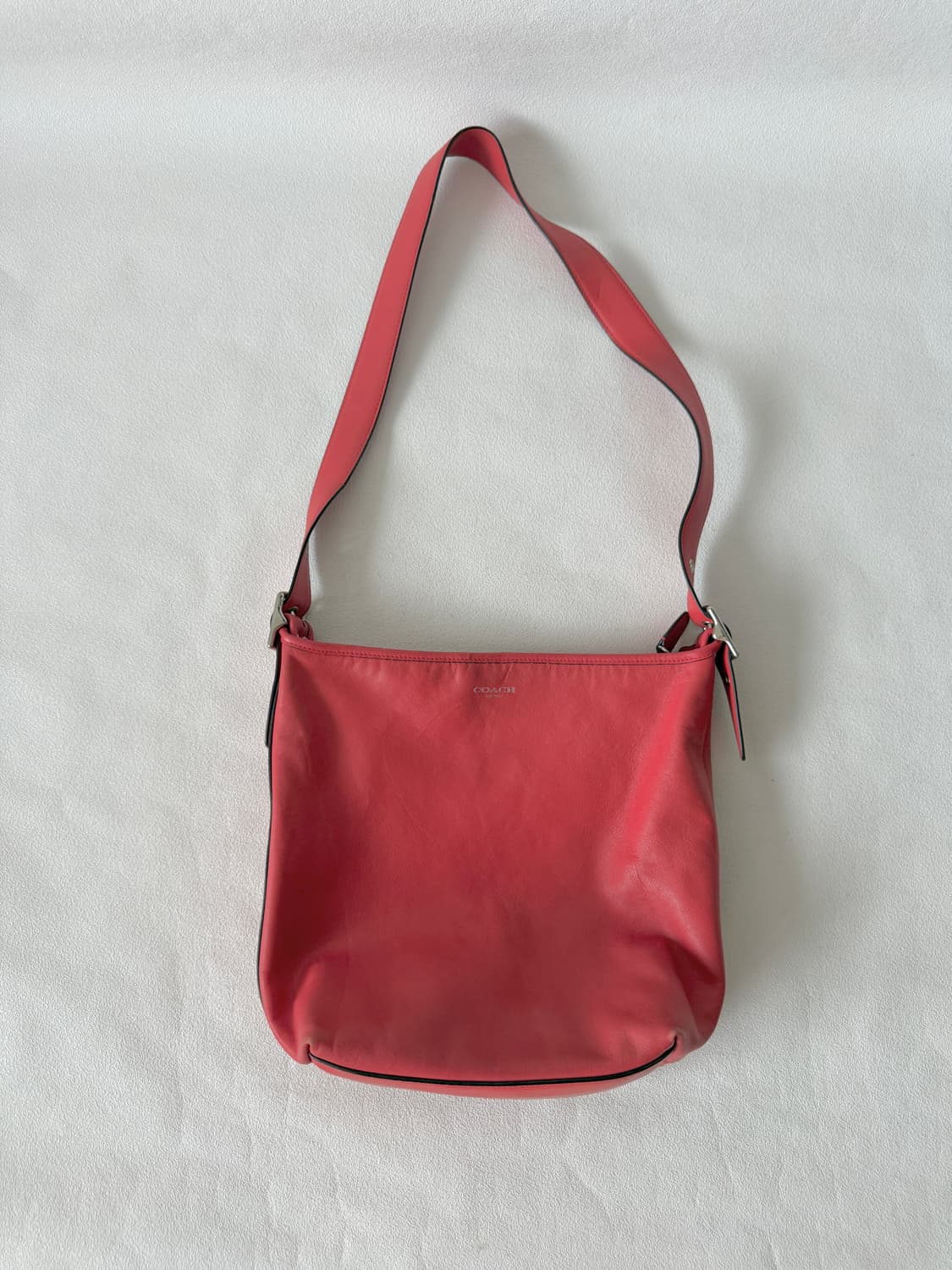 코치(COACH) 레더 숄더 크로스백 상품이미지1