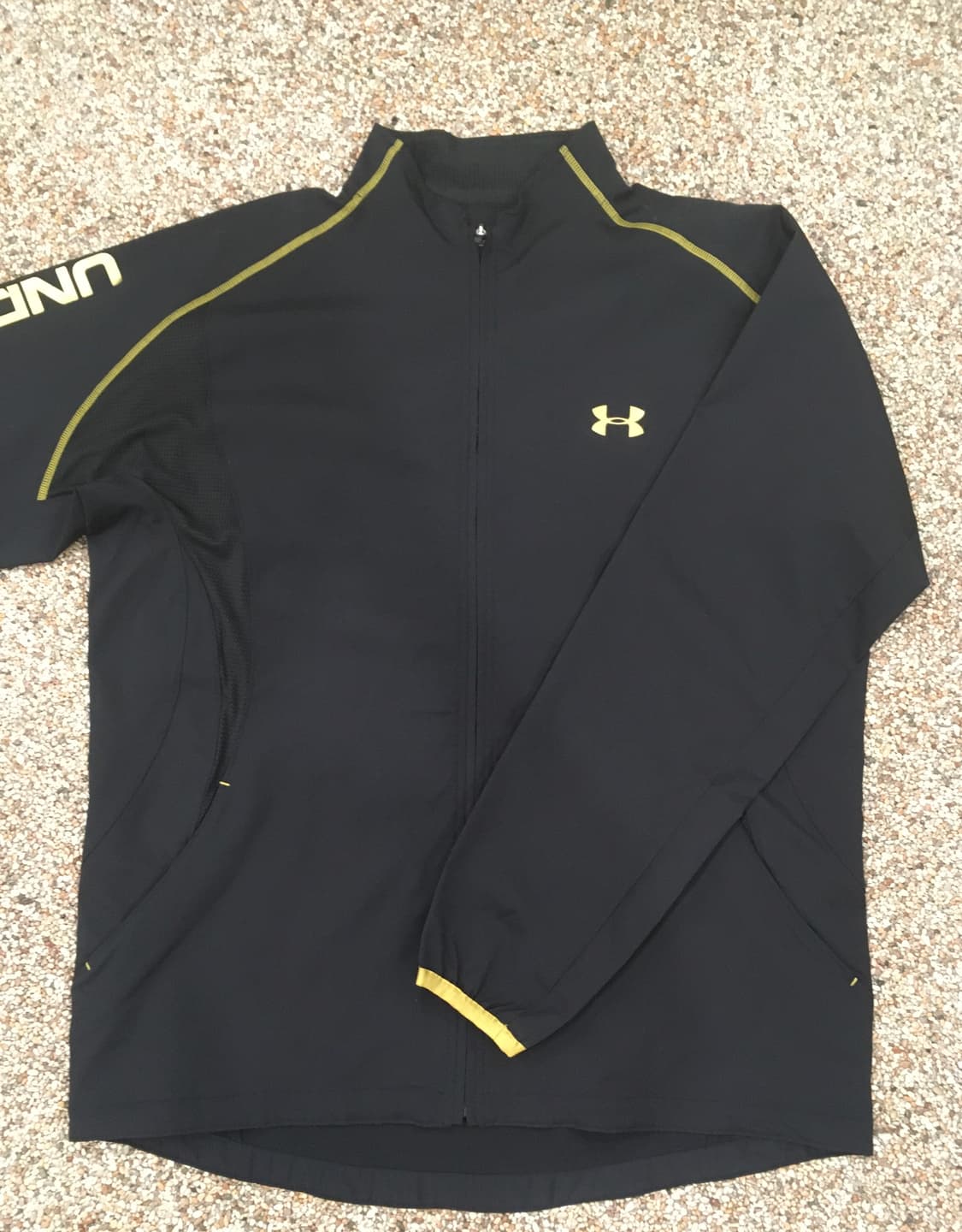 언더아머 바람막이 상품이미지1