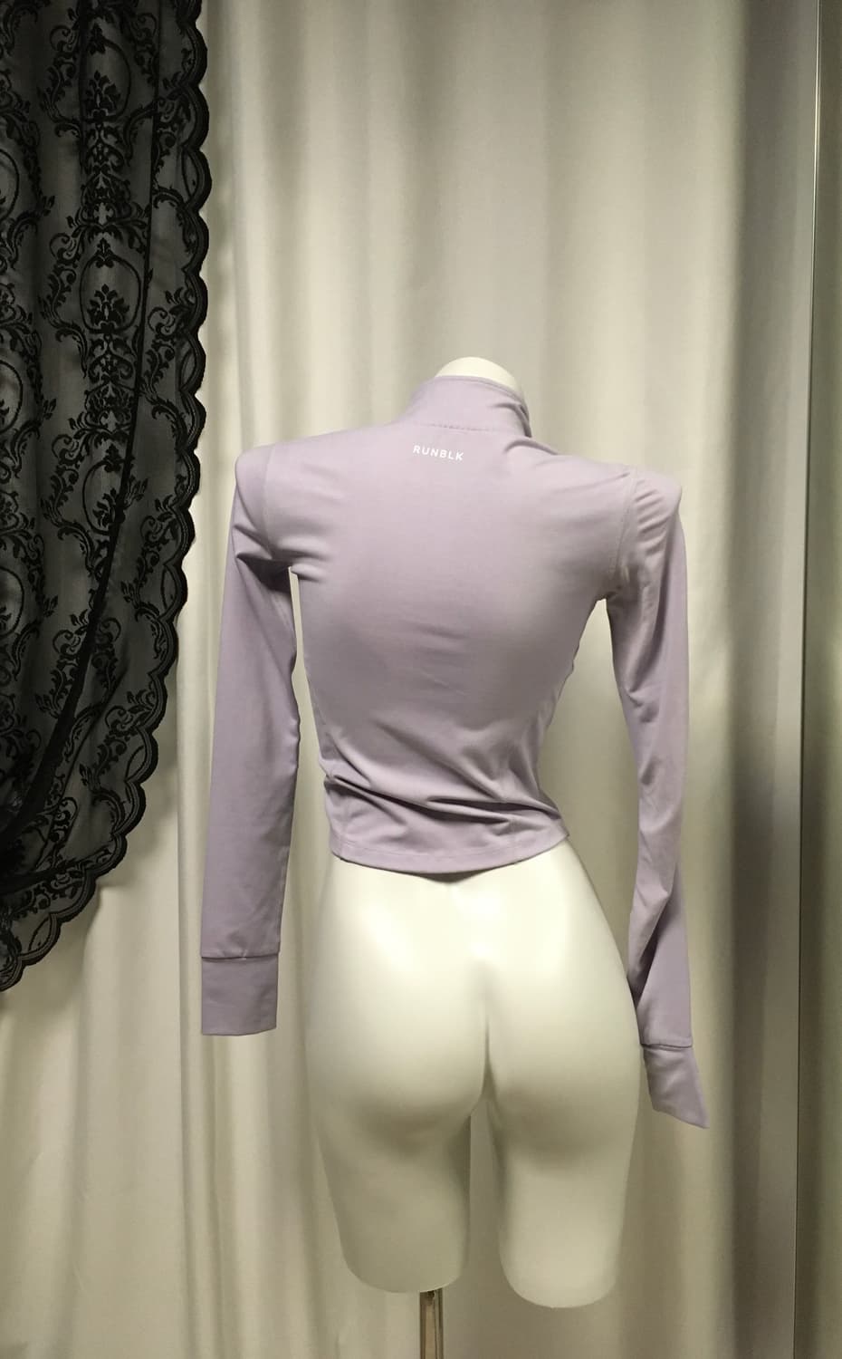 런블랙 심플 베리 반하이 크롭 집업 파스텔 퍼플 S 상품이미지9