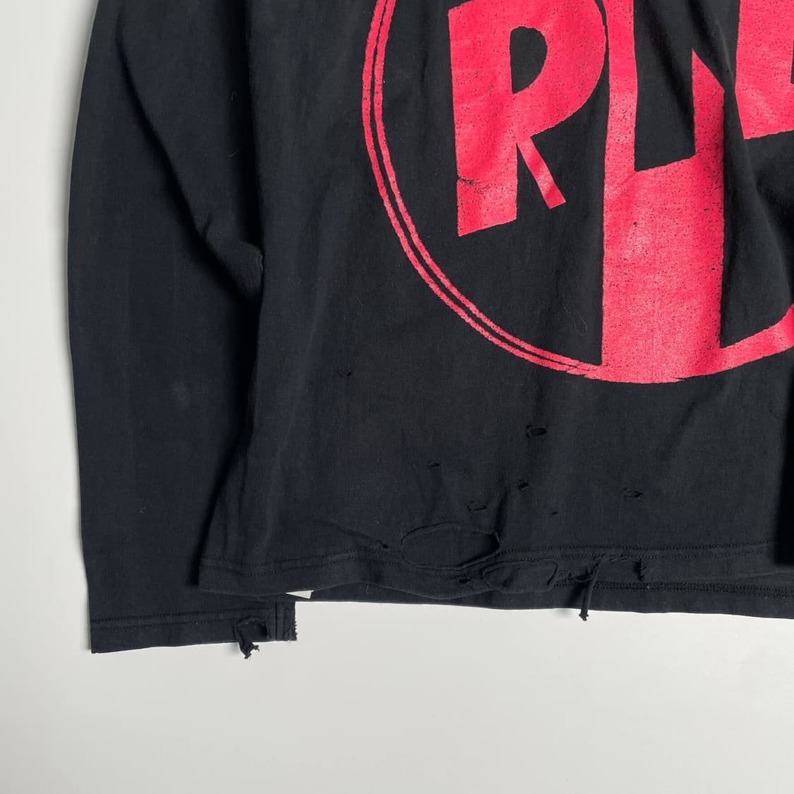 Rna slang 데미지 사과 프린트 롱 슬리브 상품이미지5