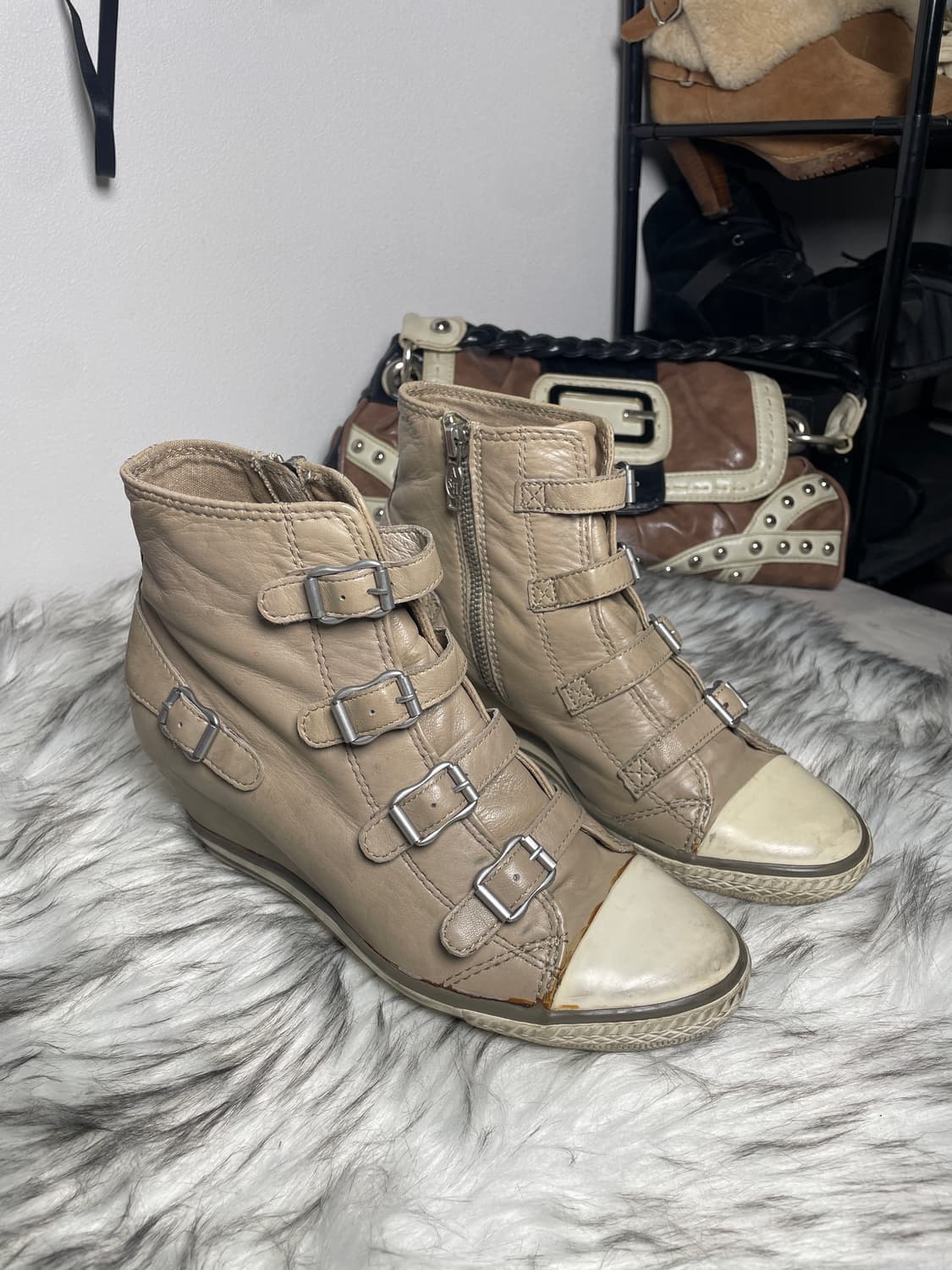 Ash 베이지 텔마 힐 상품이미지1