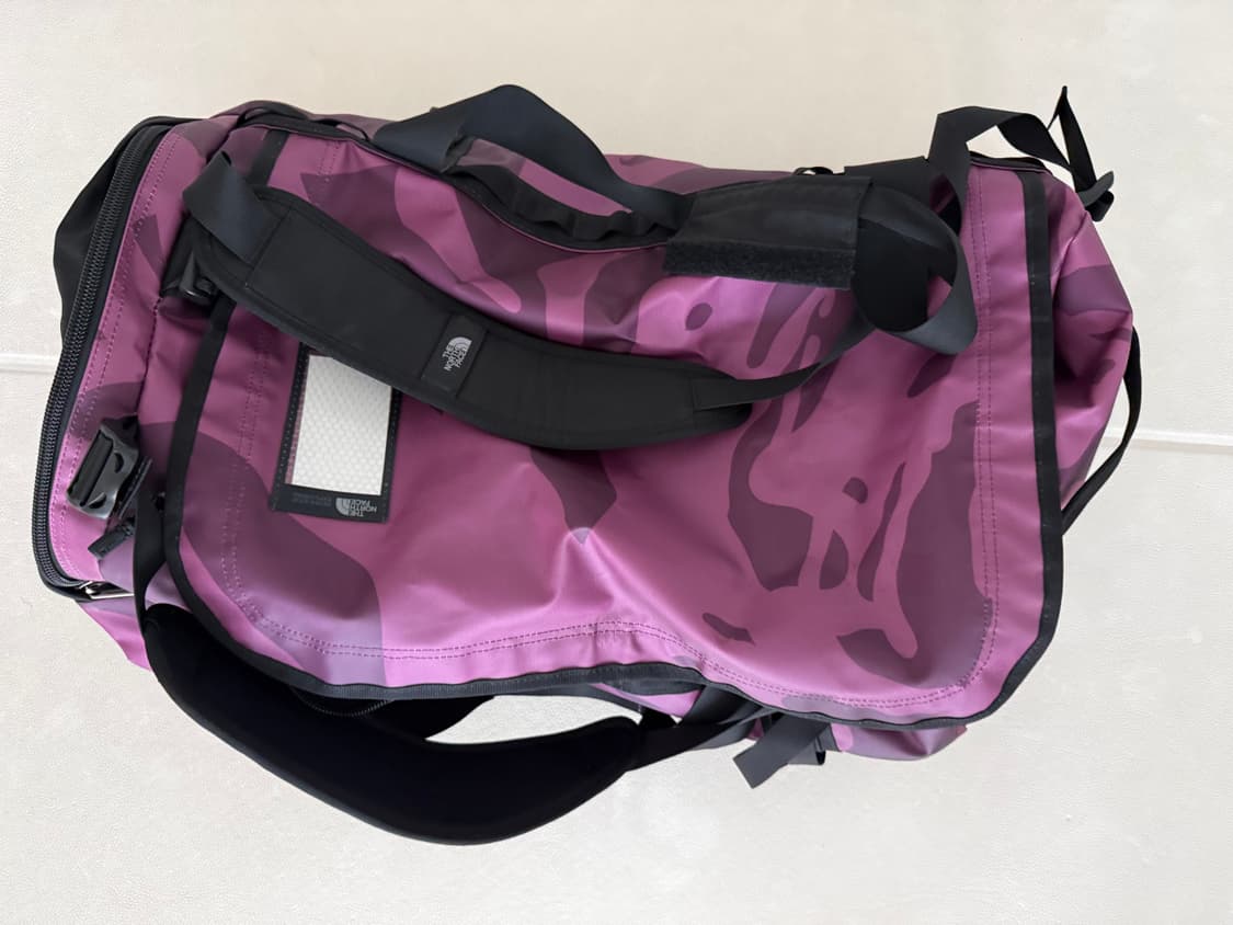 노스페이스 x 카우스 베이스캠프 더플백 라지 팜플로나 퍼플 상품이미지3