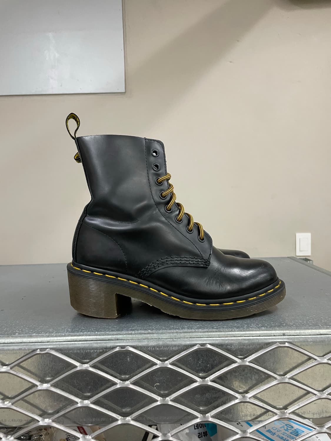 닥터마틴 클레먼시 가죽 힐 레이스업 UK4 (gr-4016) 상품이미지4