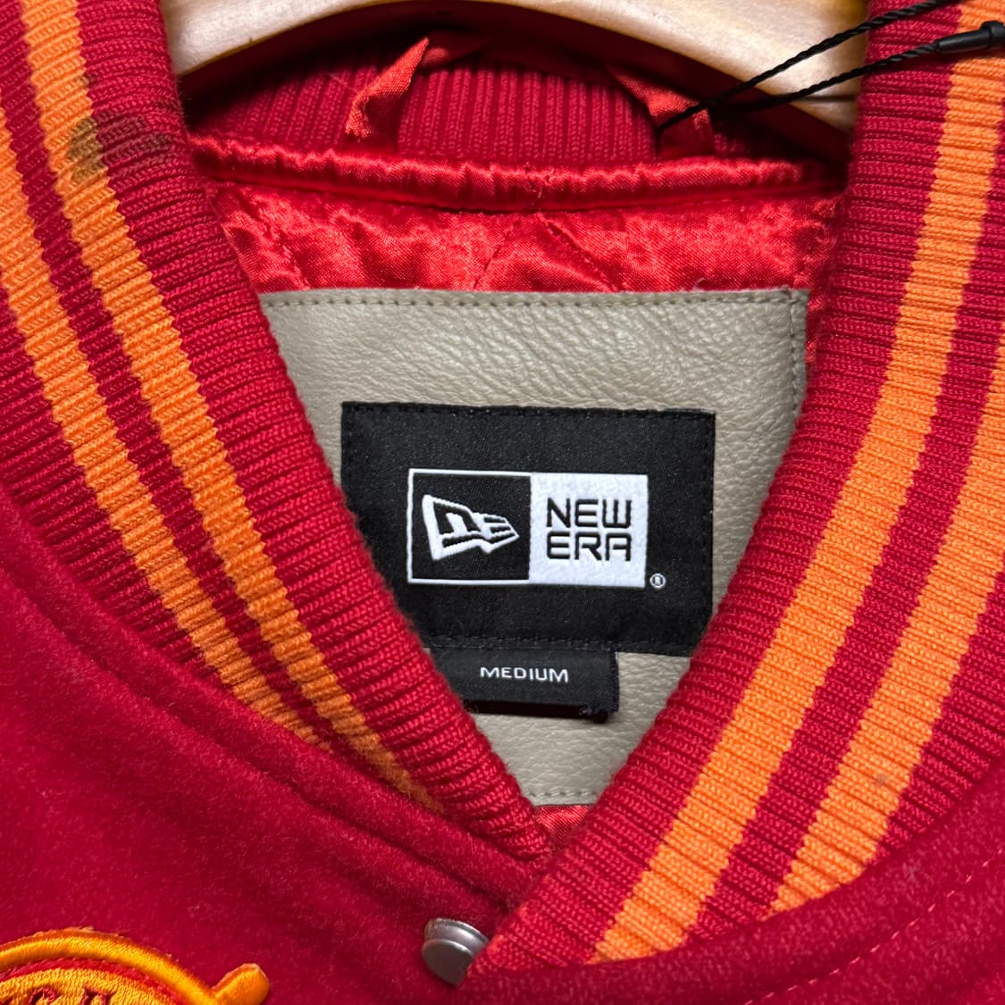 NEW ERA patch detail bomber jacket 상품이미지5