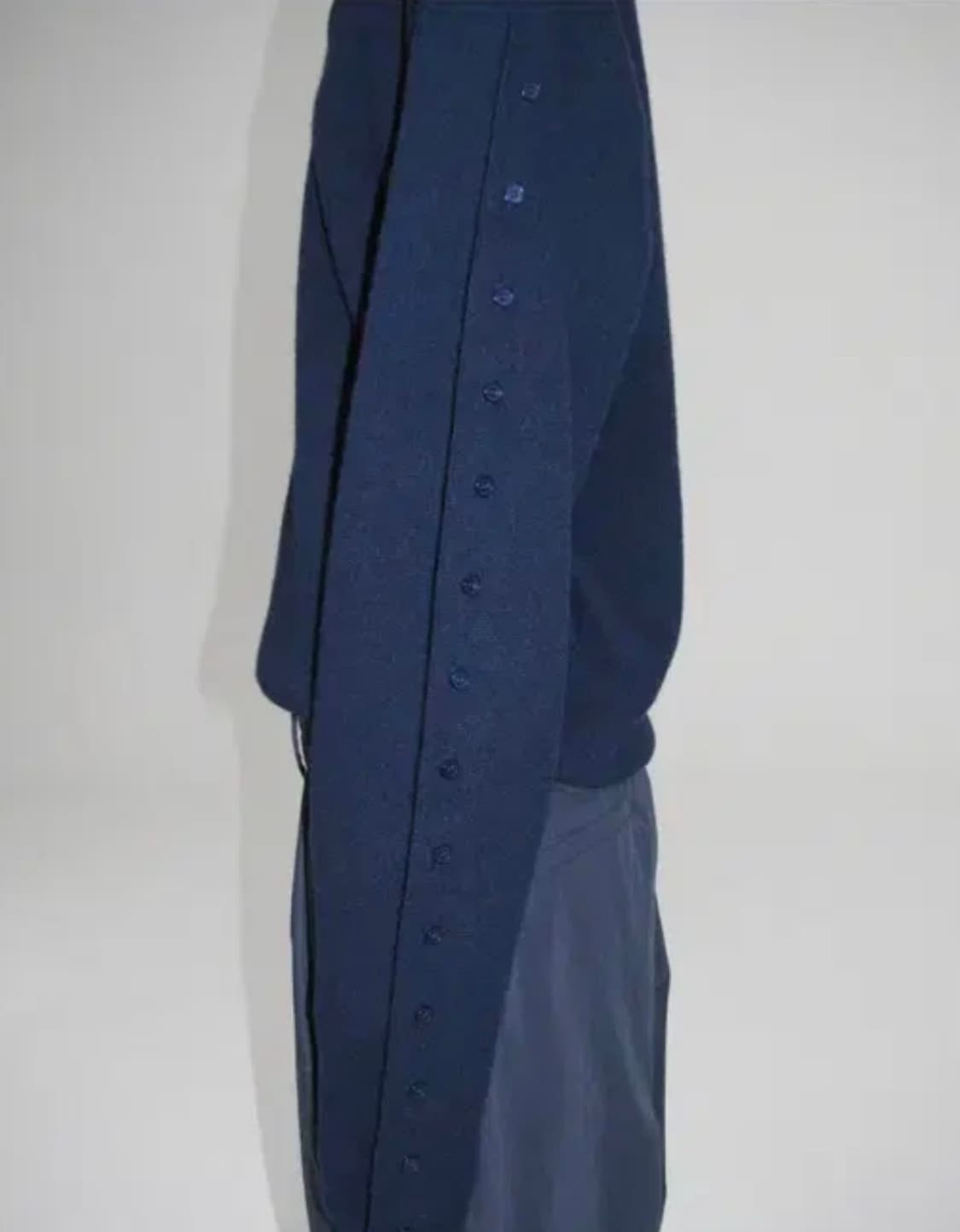 플리즈프로젝트 버튼 브이넥 니트 네이비 상품이미지3