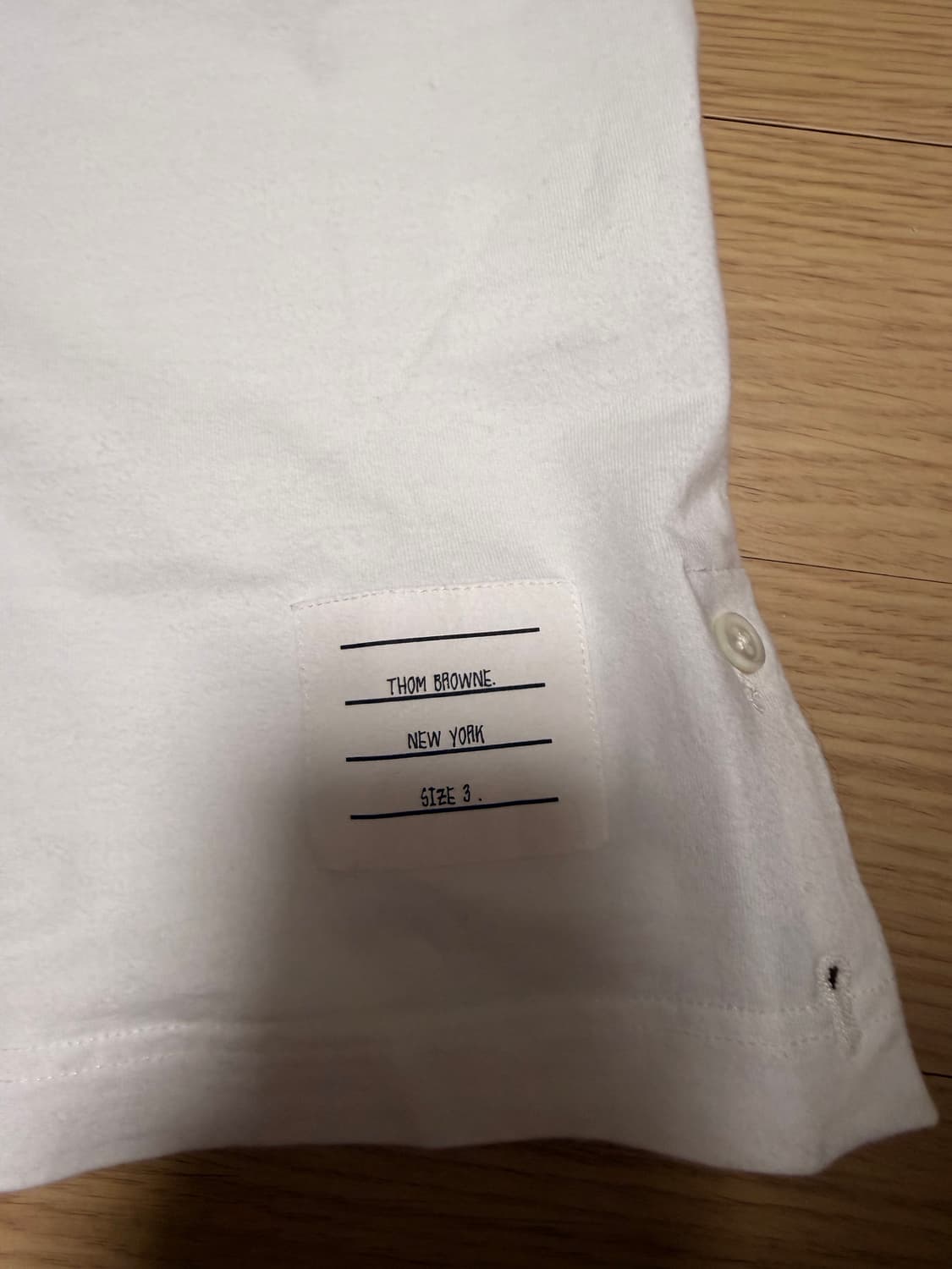 톰브라운 사선 완장 자수 반팔 상품이미지2