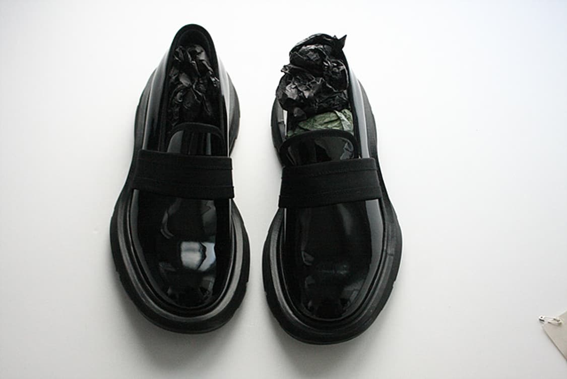 알렉산더 맥퀸 alexander mcqueen 블랙 구두 로퍼 새상품 상품이미지1