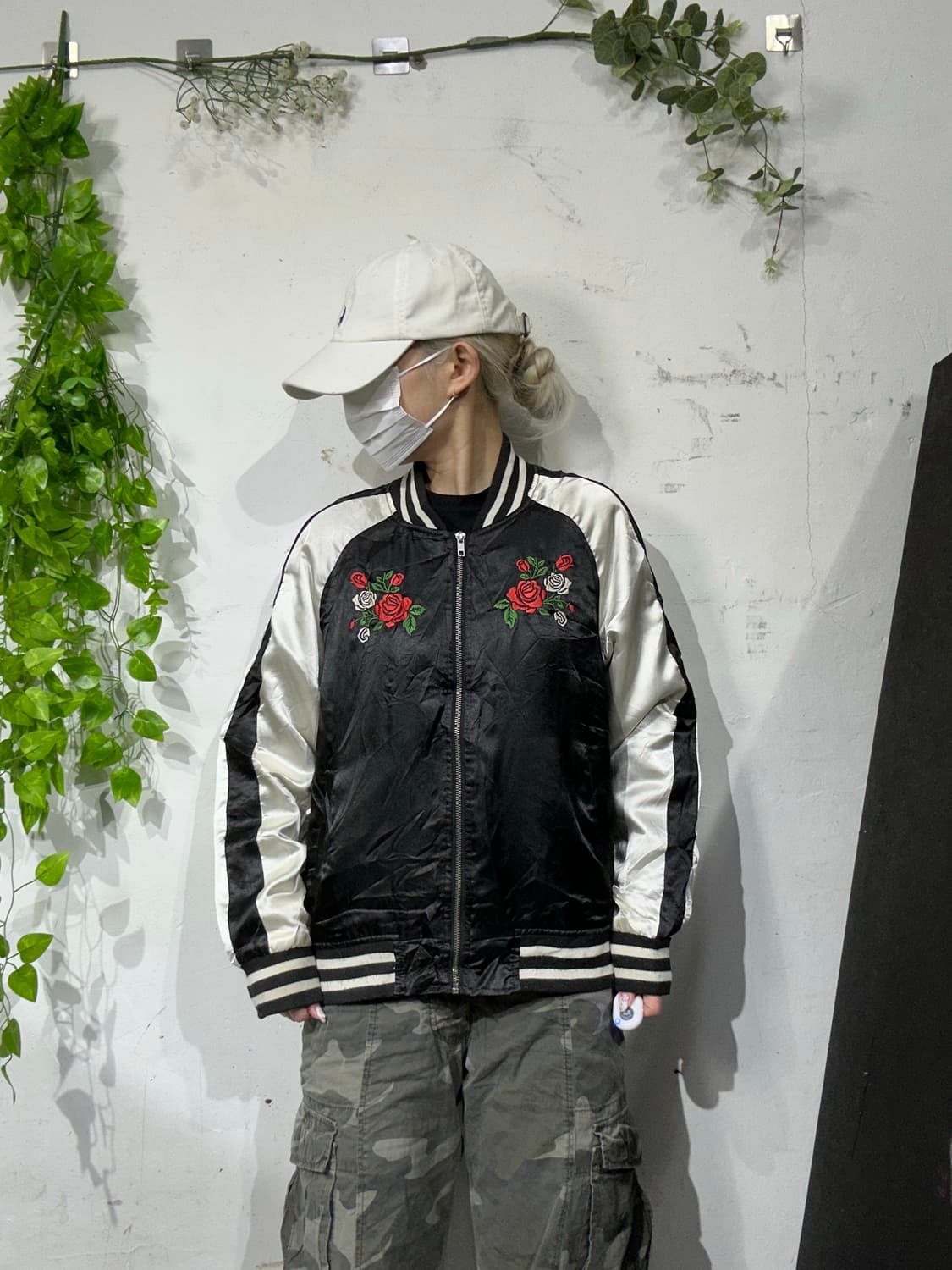일본 빈티지 꽃 자수 스카잔 화이트 블랙 크롭 자켓 M 상품이미지2