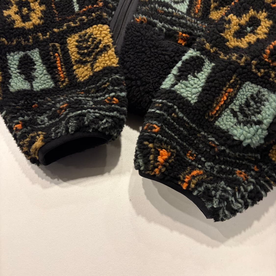 [L] 파르티멘토 에스닉 패턴 뽀글이 플리스 자켓 C722 상품이미지6