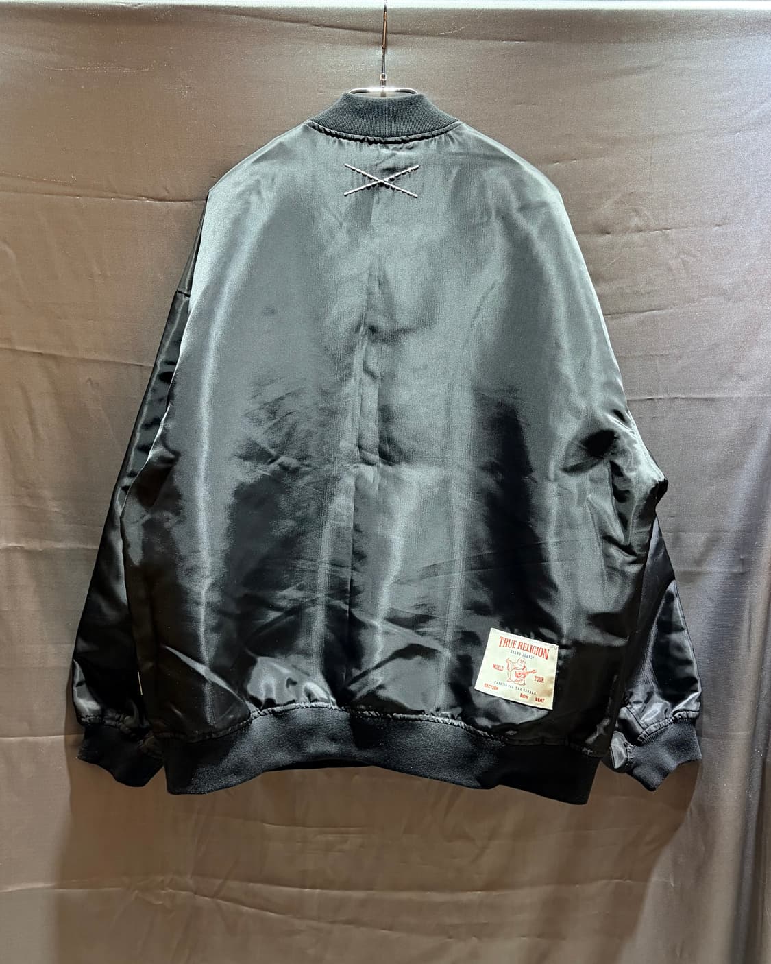 L 트루릴리전 RED 스티치 글로시 바시티 상품이미지3