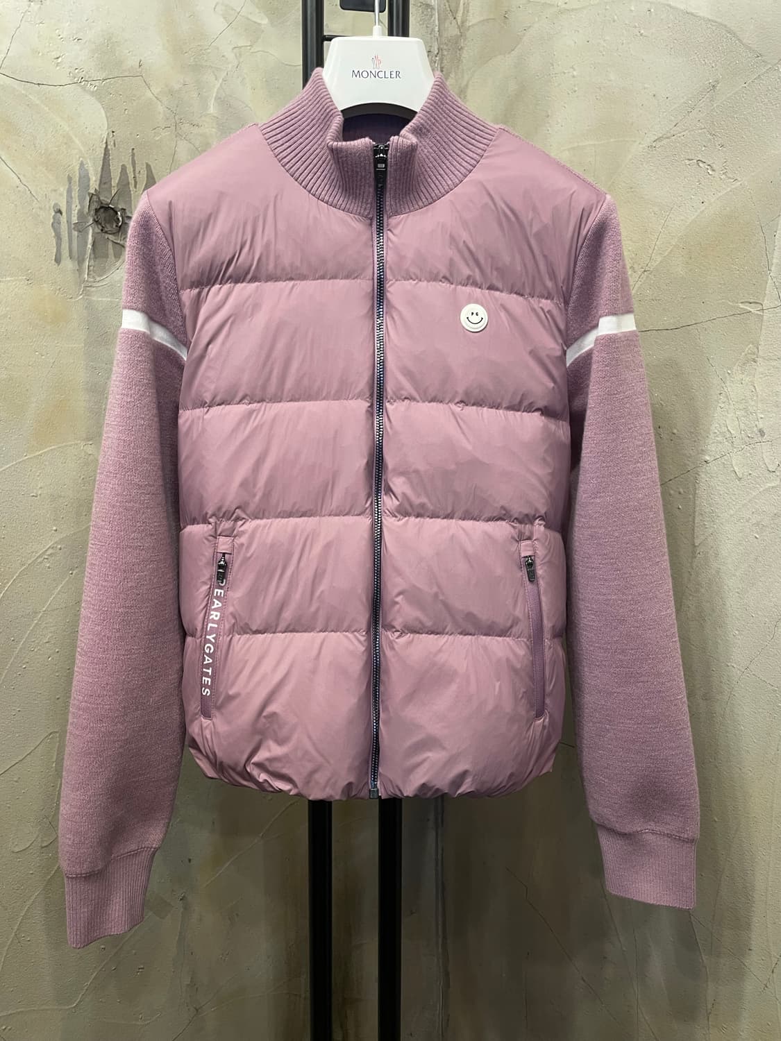 25년 6월산 파리게이츠 방풍 구스다운 골프 점퍼 1 상품이미지1