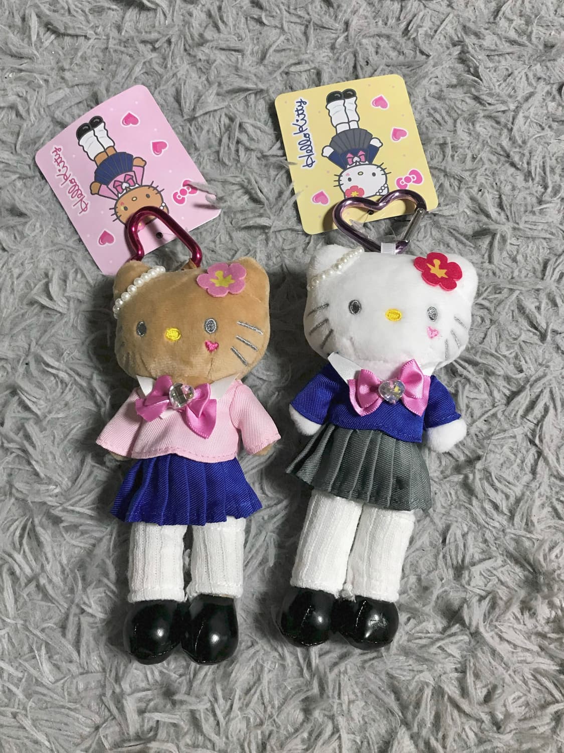 일본 산리오 정품 갸루 태닝키티 롱다리 교복 키링 헬로키티 양도 y2k 상품이미지10