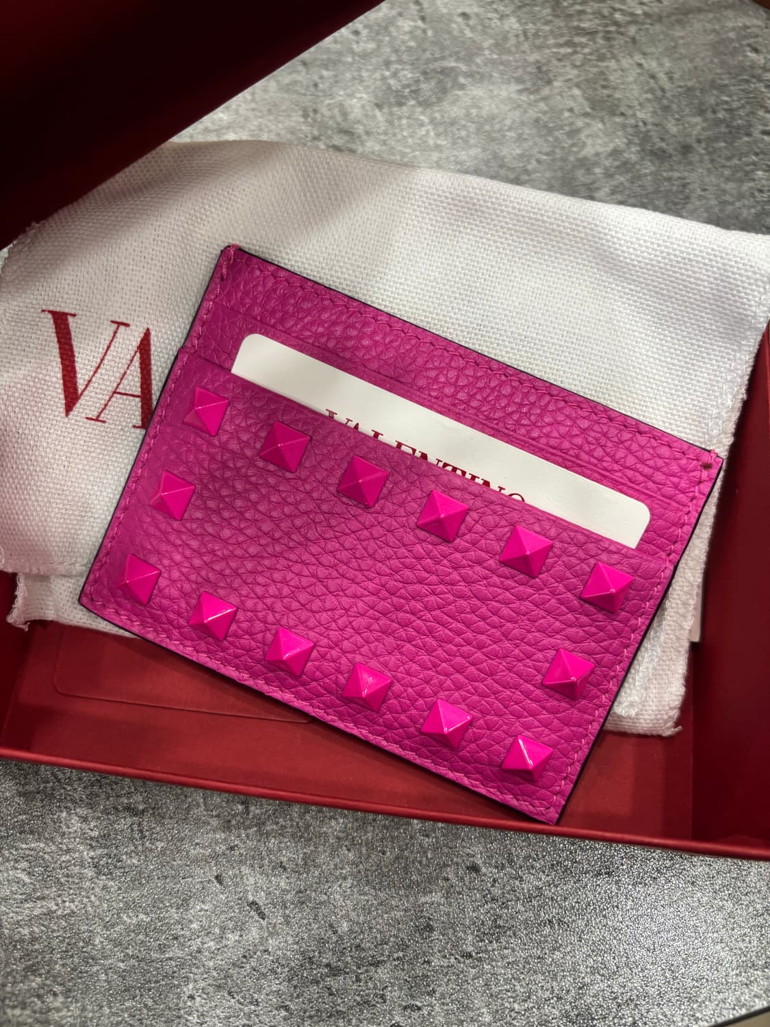 (새상품)발렌티노 락스터드 지갑 반지갑 핑크 카드지갑 베이비메탈클럽 상품이미지1