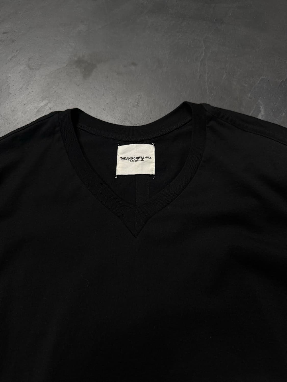 TAKAHIROMIYASHITATheSoloist Vneck TShirt 상품이미지5