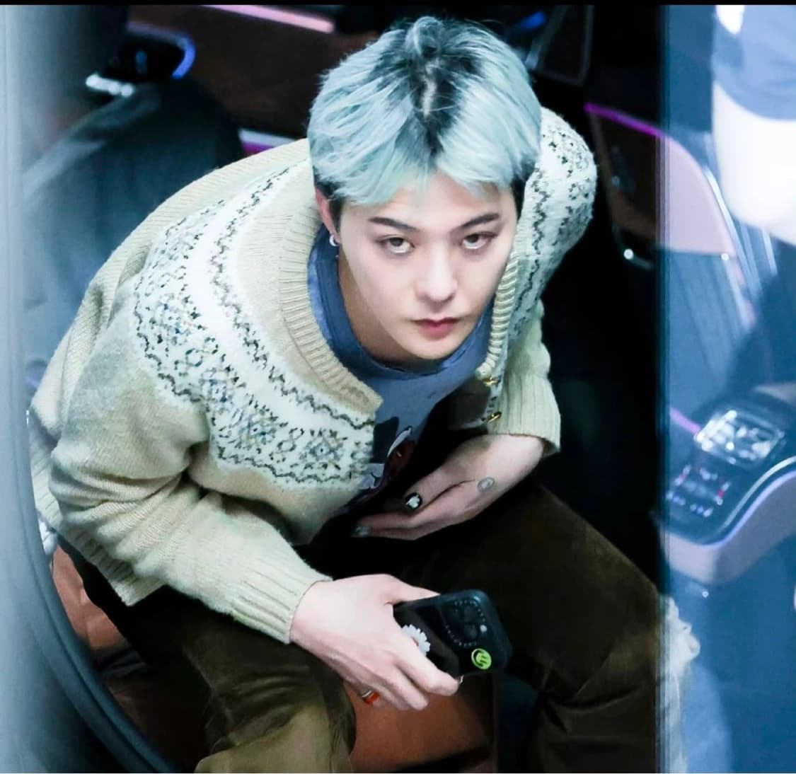 (새상품)셀린느 트리옹프 GD가디건 XL 상품이미지1