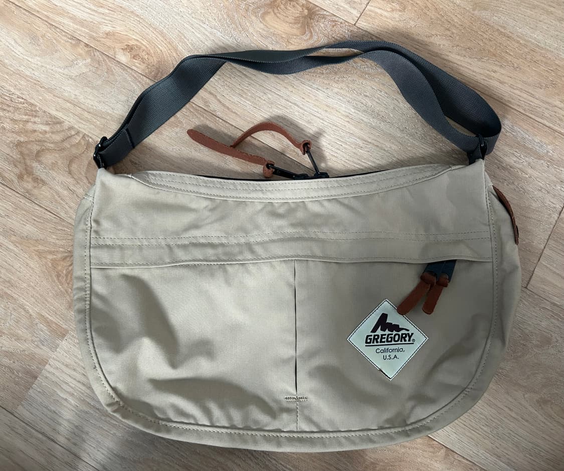 그레고리 사첼백 베이지 상품이미지1