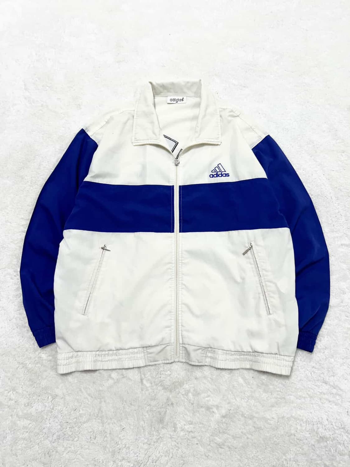 아디다스 90‘s 빅로고 포카리 바람막이 상품이미지5