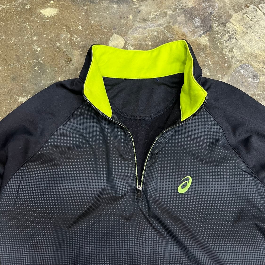 100) 아식스 런닝 방풍 기모 하프집업 티셔츠 상품이미지3