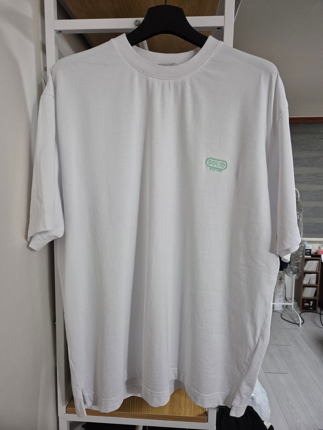 솔리드옴므 코튼 로고 반팔티 52 화이트 상품이미지1