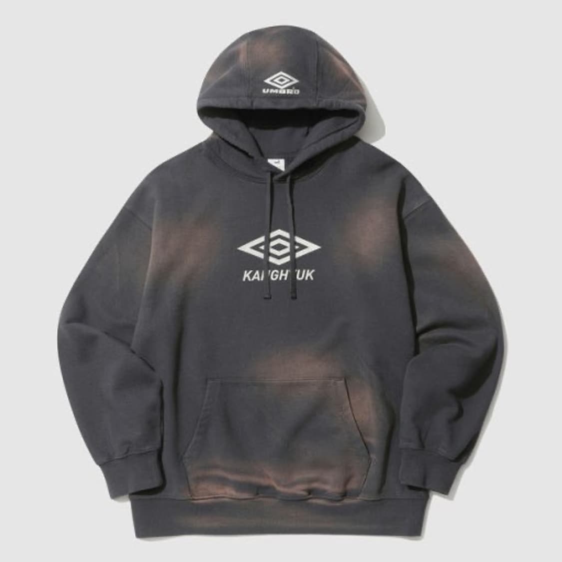 엄브로 KANGHYUK 콜라보 후드티 100 상품이미지1