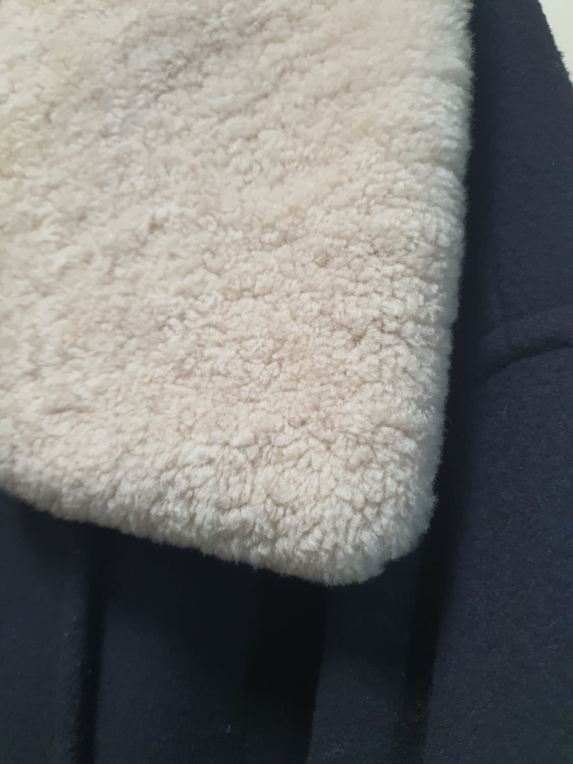 스튜디오 톰보이 양털 카라 롱 코트 상품이미지9