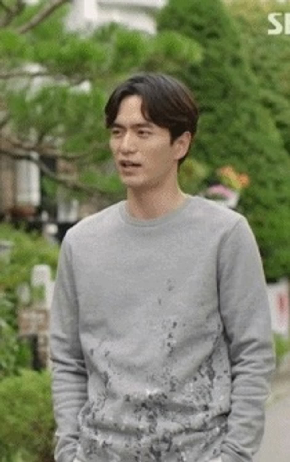 발렌시아가 스페이스 프린티드 크루넥 맨투맨 상품이미지3