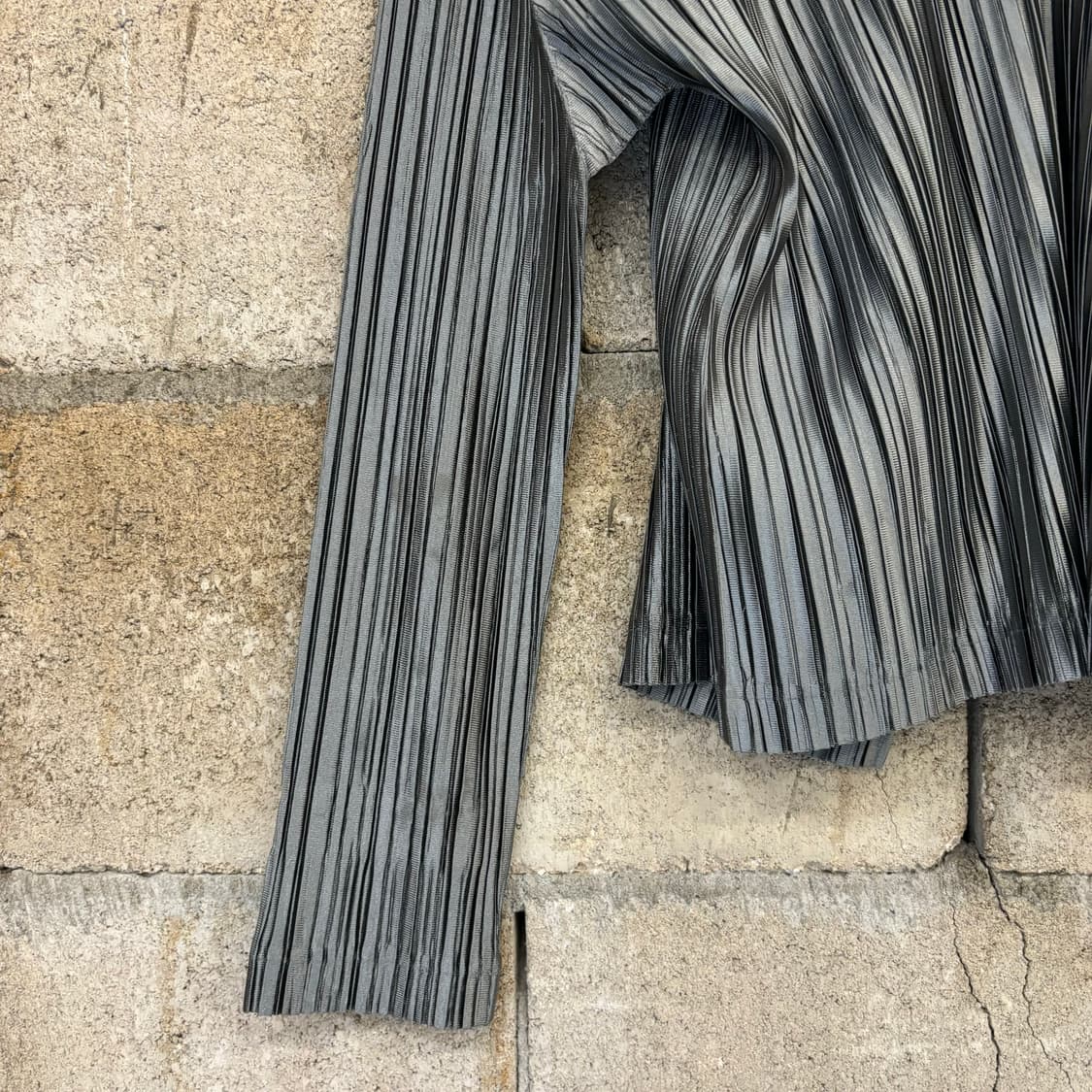 이세이미야케 플리츠플리즈 가디건 상품이미지7