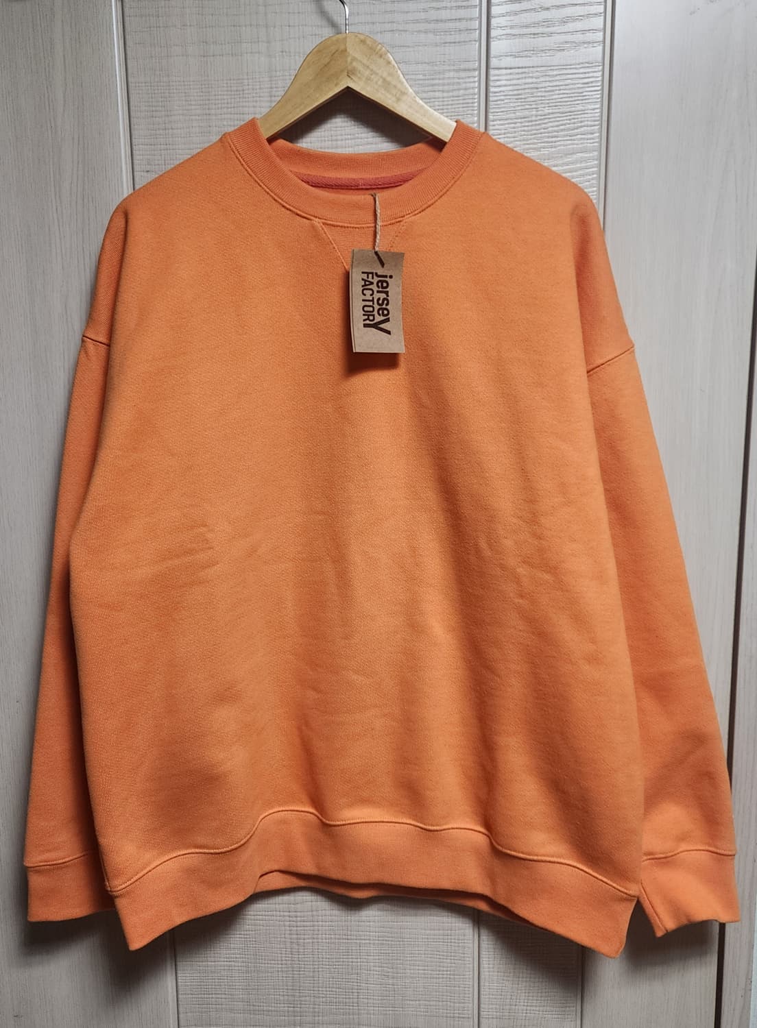 Jersey Factory 오렌지 맨투맨 티셔츠 (L~XL)(새상품) 상품이미지1