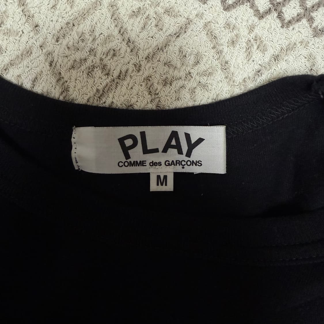 플레이 꼼데가르송 롱슬리브 M 상품이미지2