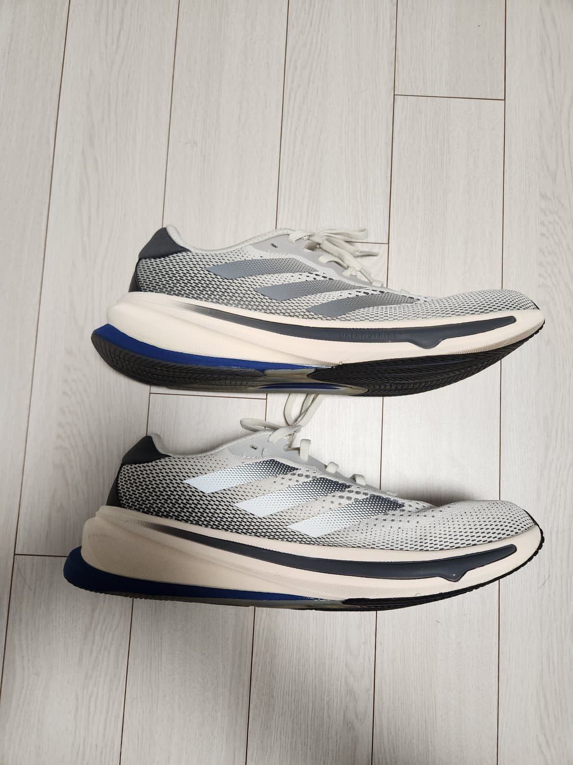 아디다스 매장 정품 남성 슈퍼노바 라이즈 (ID3587)사이즈285

구 상품이미지3