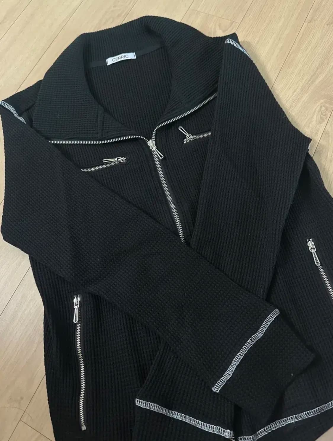 세릭 스티치 하이넥 집업 상품이미지2