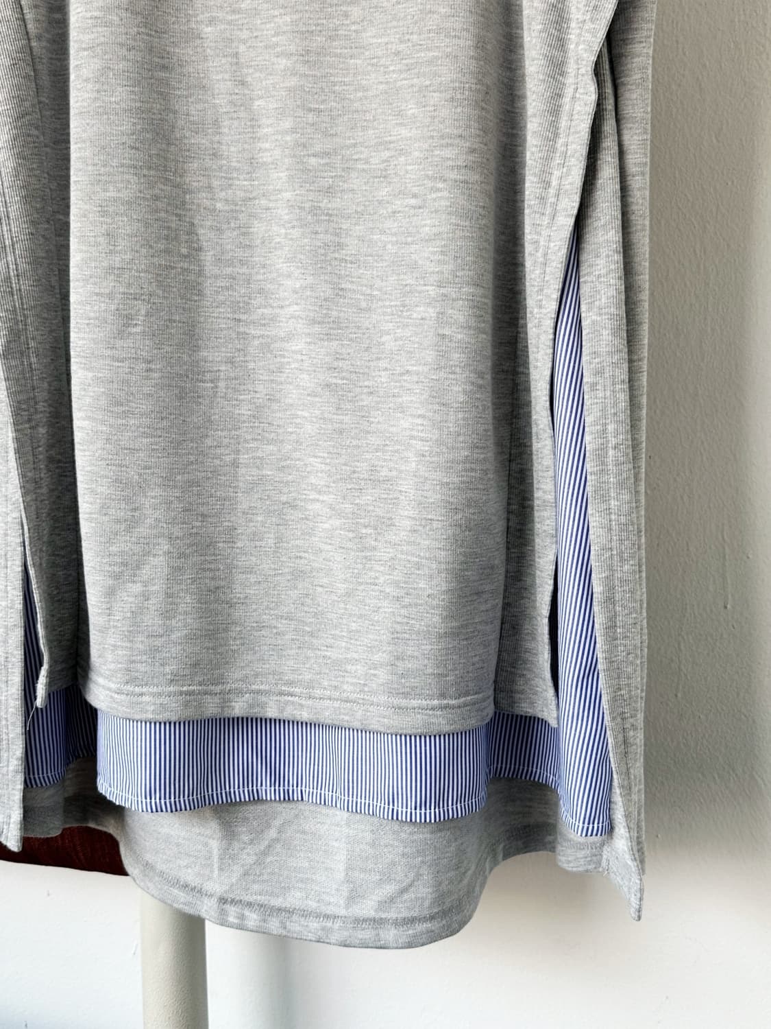 Stretched fabric fake layered long top 상품이미지4