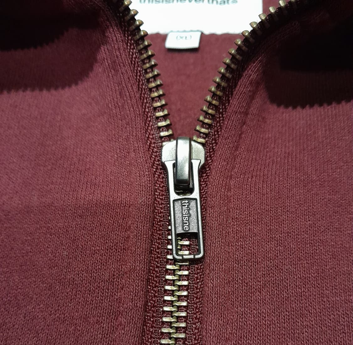 💥디스이즈네버댓 하프집업 자수 맨투맨 버건디 (XL) 상품이미지7