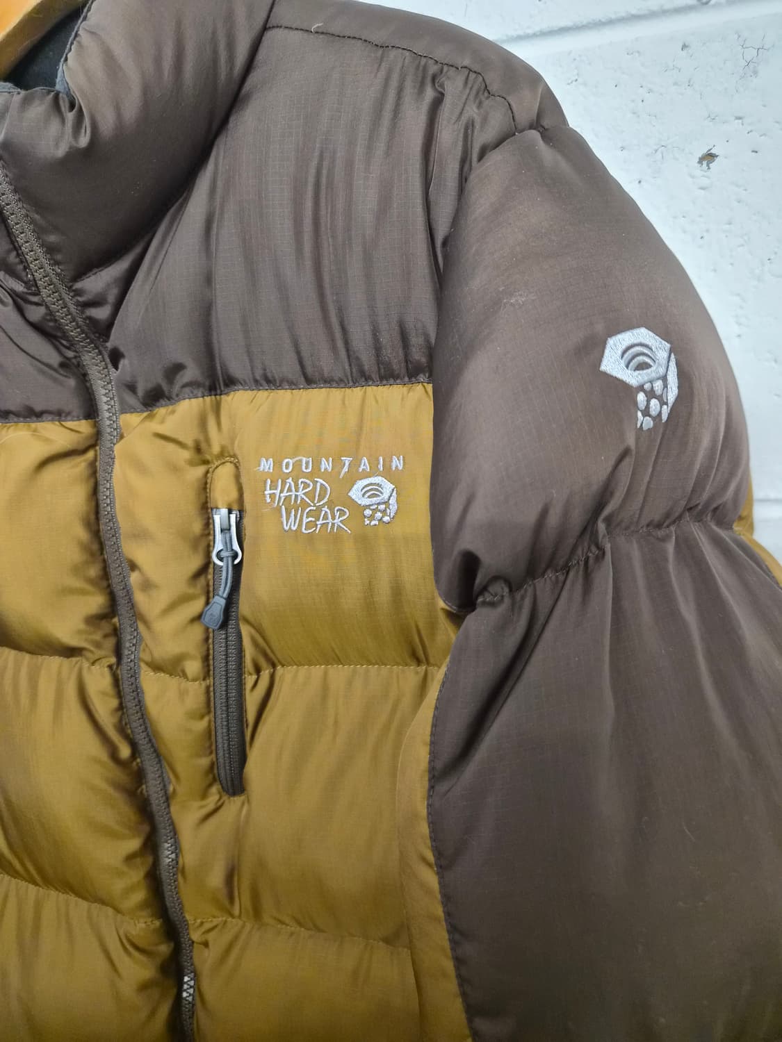 S) 마운틴 하드웨어 구스다운 패딩 팝니다 상품이미지3