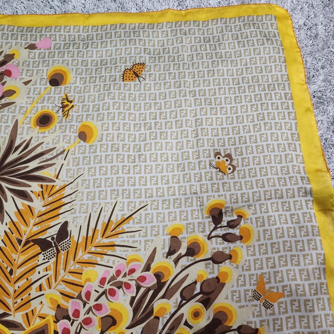 펜디 실크 스카프 상품이미지4