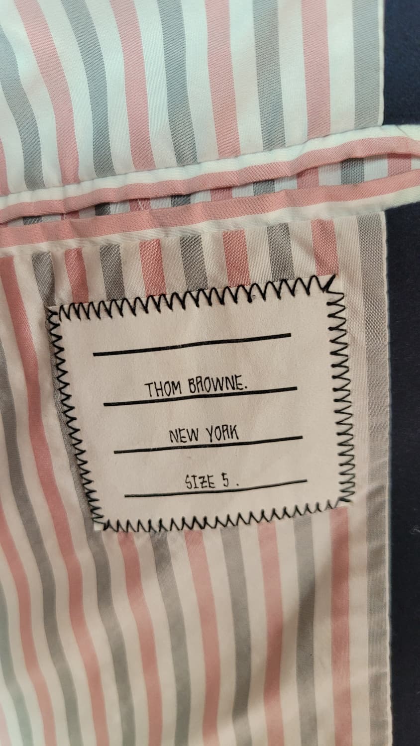 정품 톰브라운 울/캐시미어 금장 패딩 네이비 *유일매물 상품이미지8