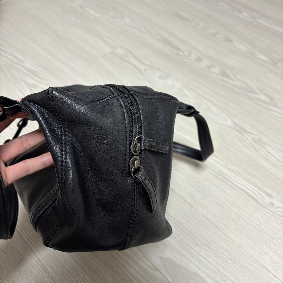 이세이미야케 레더 토트백 상품이미지8