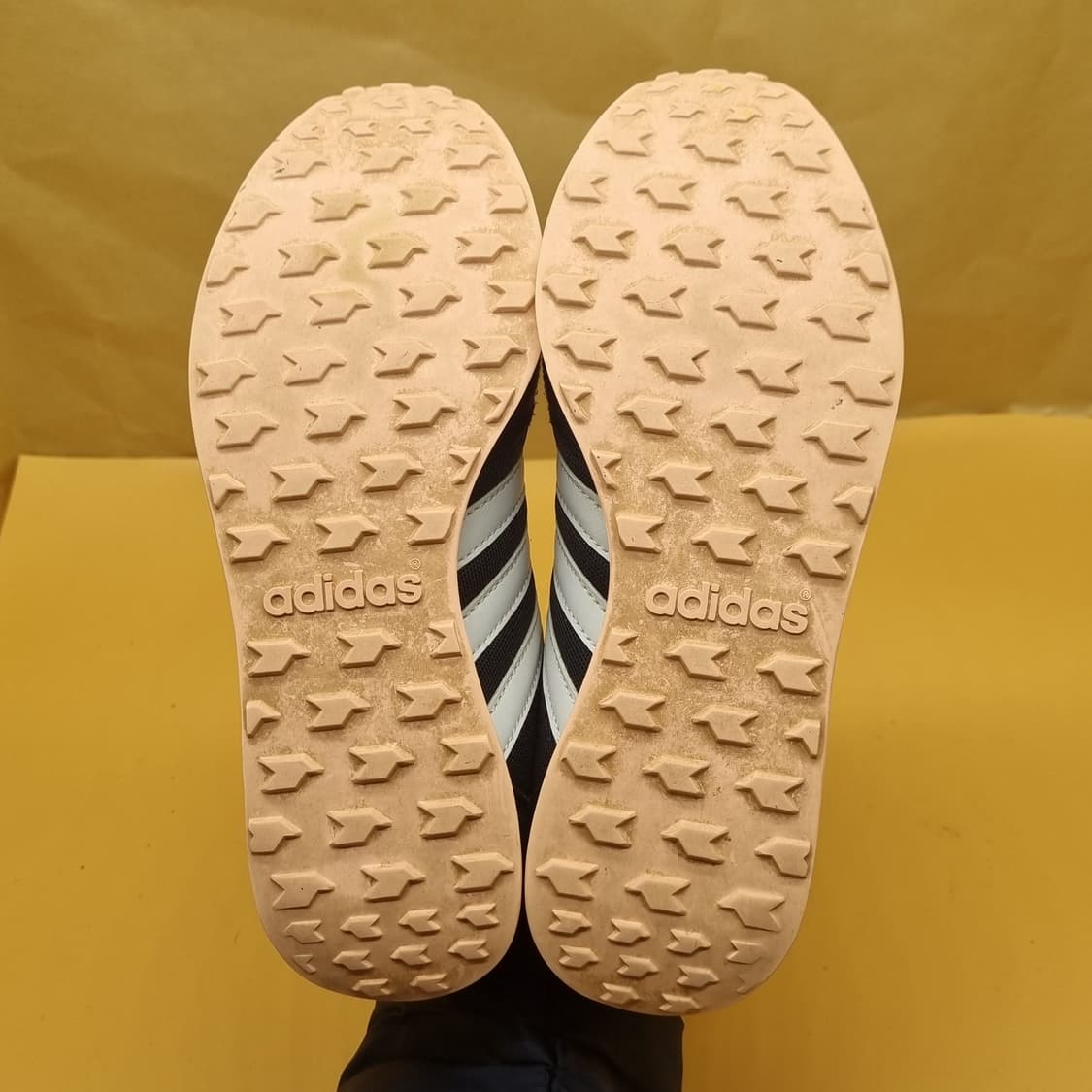 아디다스 런60s 4.0 여성운동화240. 상품이미지3